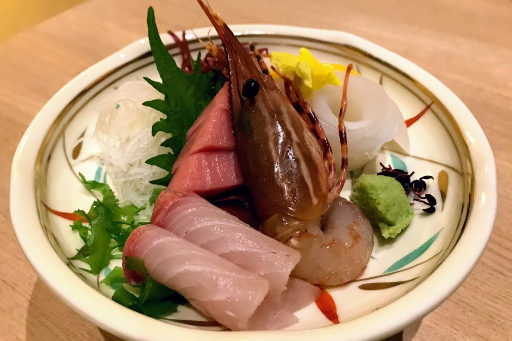 銀山温泉の藤屋の夕食の刺身