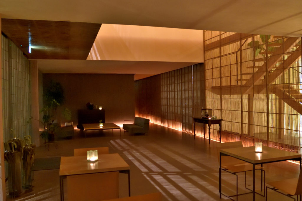  銀山温泉の藤屋のロビー 