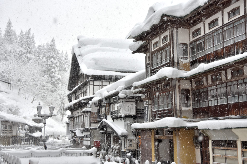 銀山温泉の雪景色