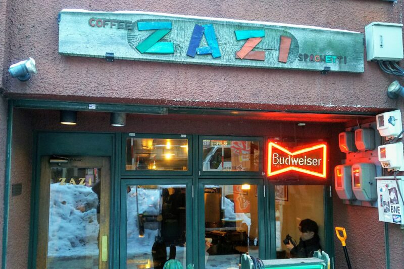 札幌の老舗カフェZAZI(ザジ)のシチュウランチ!狸小路から30秒