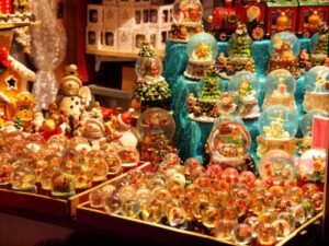 天神クリスマスマーケット2024のグルメ屋台や雑貨は？混雑や駐車場やアクセスは？