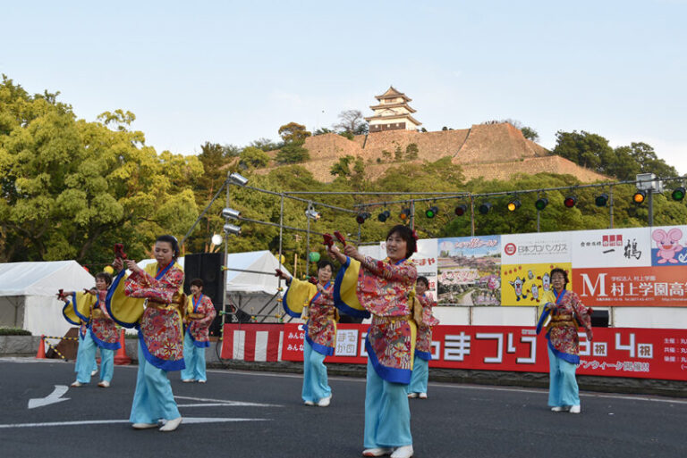 丸亀お城まつり2023の日程・スケジュールや屋台は?芸能人ゲストやアクセスや駐車場は? そらいろ~日本が魅せる多彩な表情~ 丸亀お城まつり2023の日程・スケジュールや屋台は?芸能人ゲストやアクセスや駐車場は? そらいろ~日本が魅せる多彩な表情~