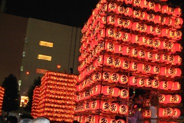 久喜提灯祭り2024の日程・時間や屋台は?駐車場や交通規制やアクセスは?