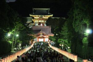 鎌倉ぼんぼり祭り2024の日程・時間や屋台は？見どころや駐車場やアクセスは？