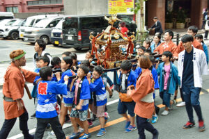赤坂氷川祭2024の日程・スケジュールや屋台は？神輿コースや駐車場やアクセスは？