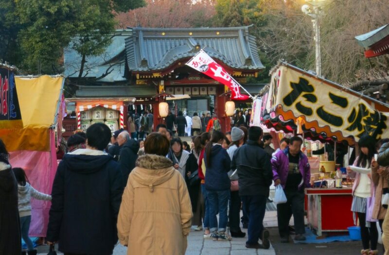 秩父神社初詣2025の屋台や混雑状況は?ご利益や駐車場やアクセスは?